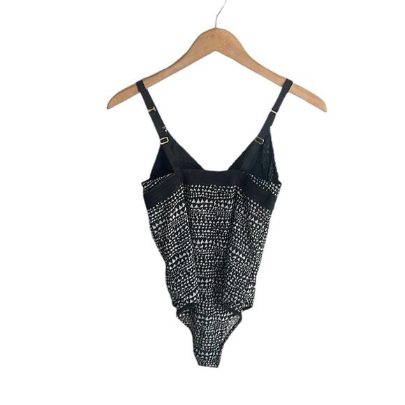 Stella McCartney Florence Fluttering Bodysuit Black Heart Print - Picture 3 of 16